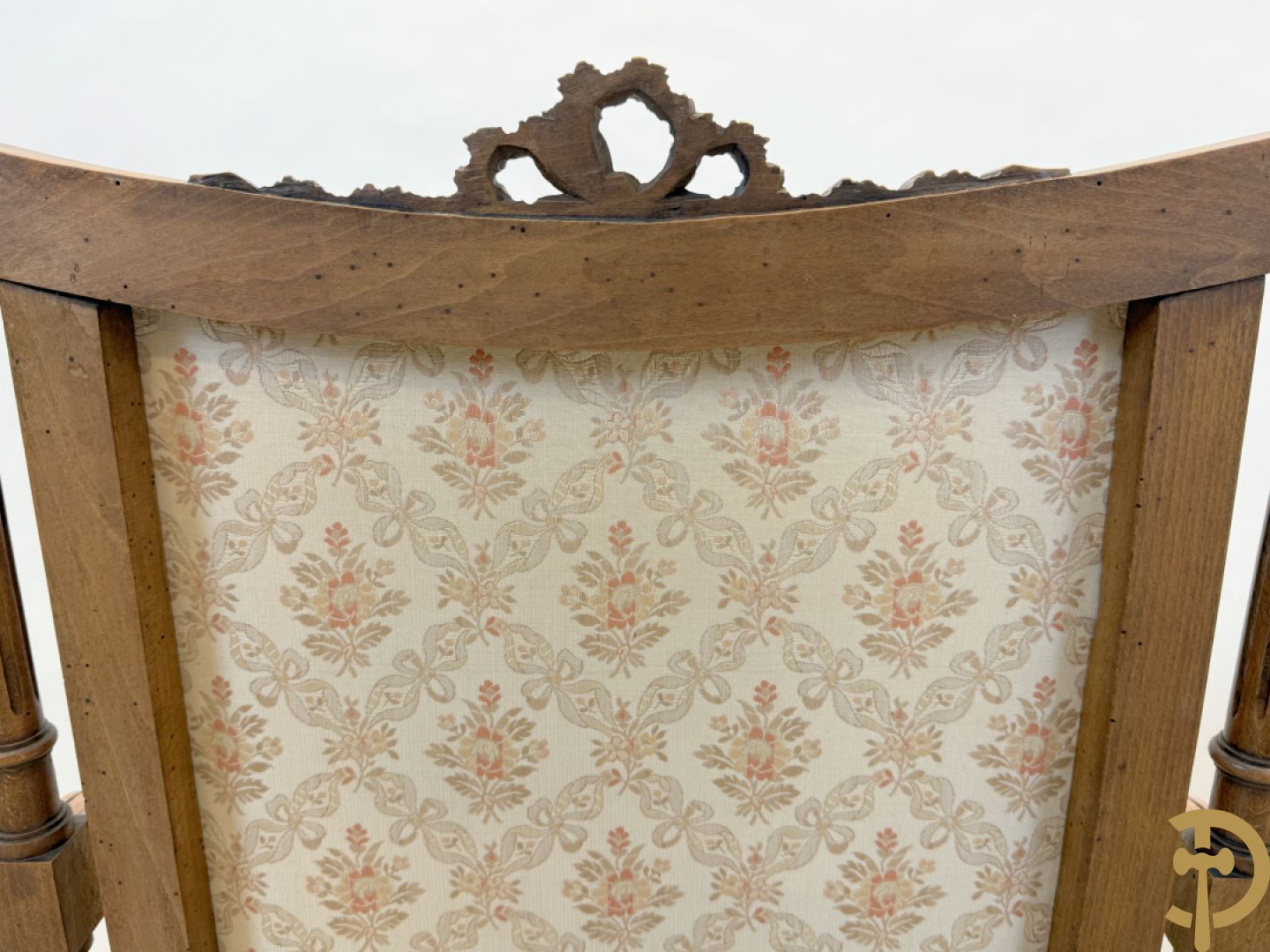 Louis XVI salonensemble bestaande uit canapé, 2 armzetels en 4 stoelen