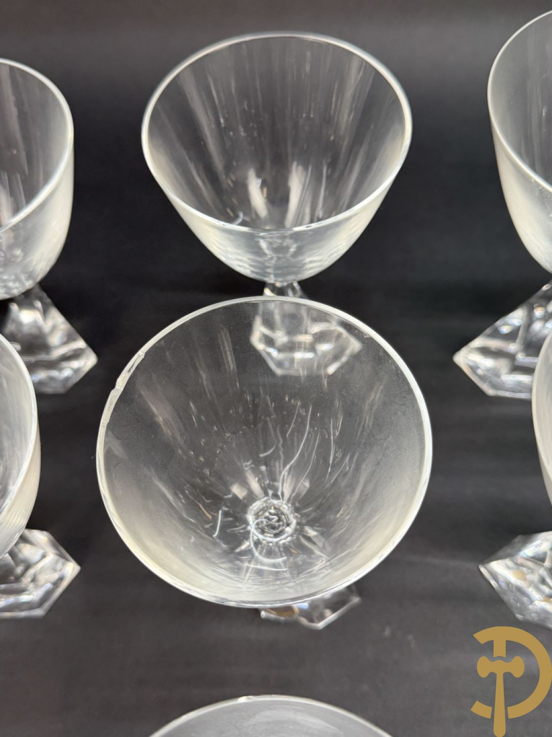 Kristallen glasservies Peill, bestaande uit 11 rode wijnglazen, 11 witte wijnglazen, 12 waterglazen en 11 champagne glazen
