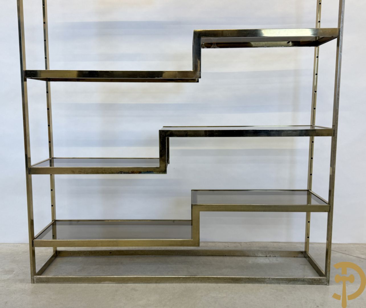 Etagère Belgochrom met fumé glas, jaren 