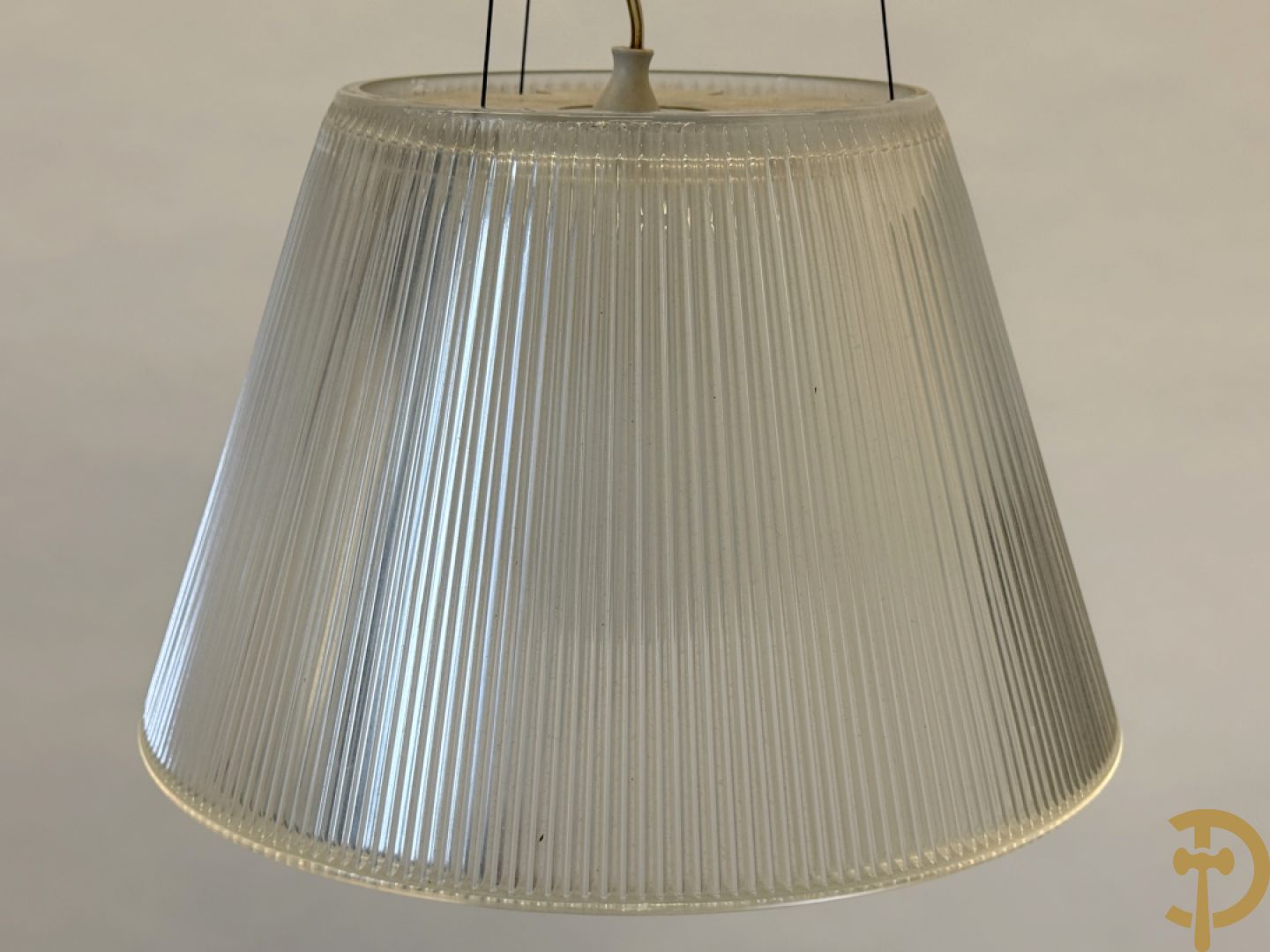 Paar Floss Romeo Moon hanglampen, ontworpen door Starck Philippe