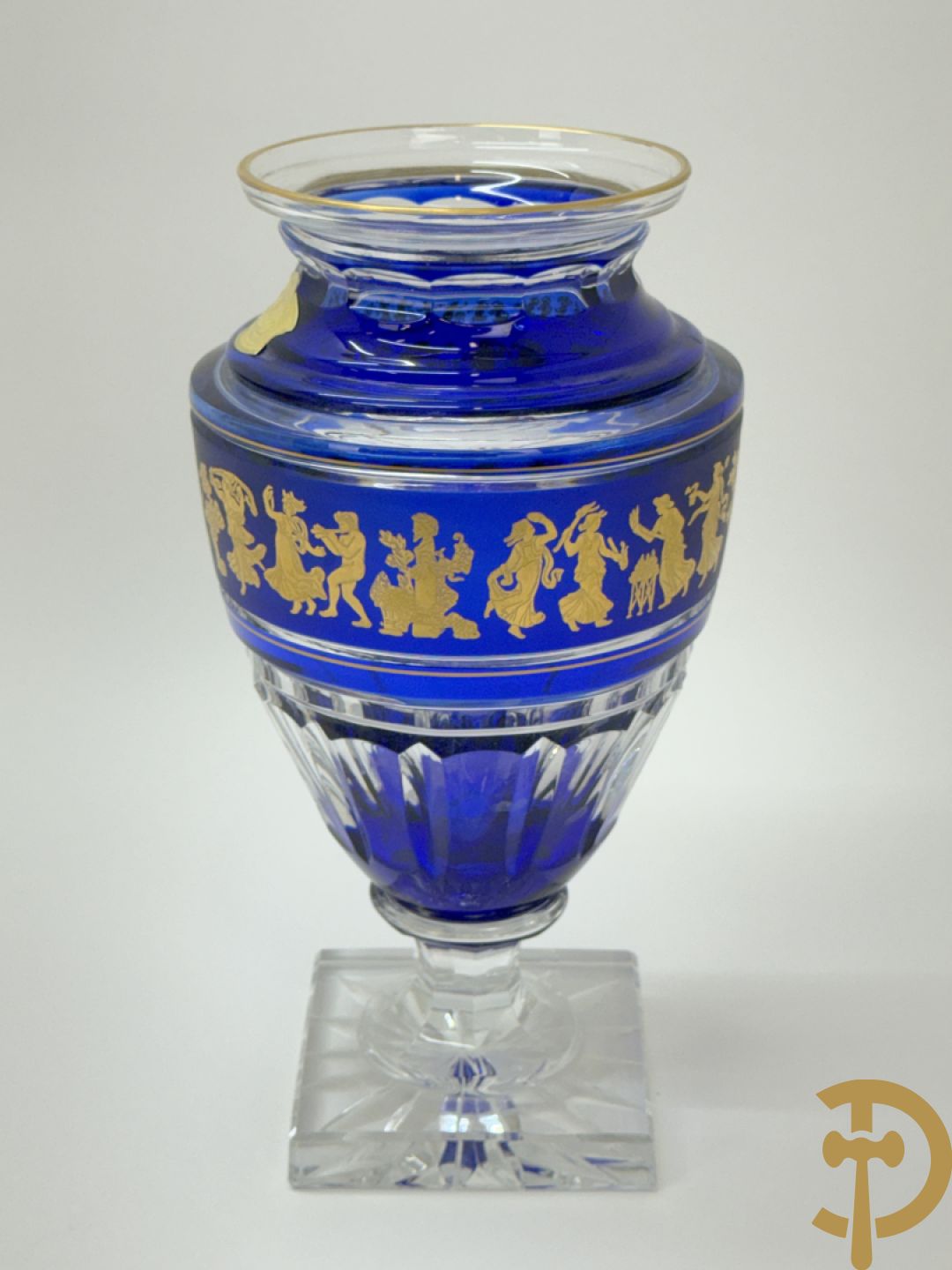 Blauwe kristallen Val-Saint-Lambert vaas met danse de flore decor