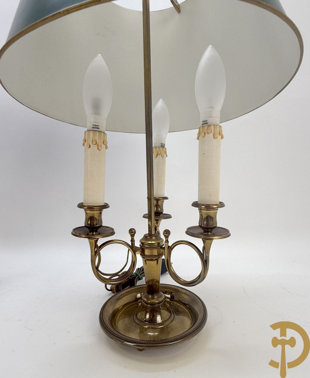 Twee koperen lampes bouillotte, 1 met bovenverlichting en 1 met kaarsenverlichting