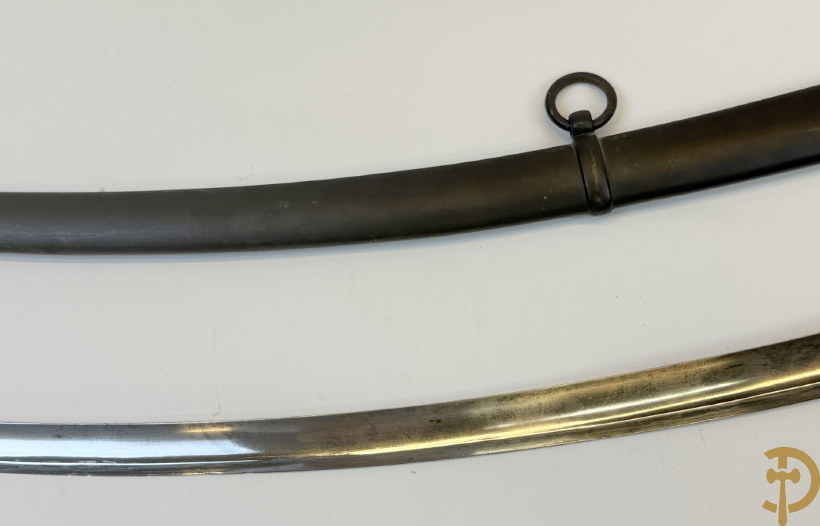 Gebogen sabel van de Franse artillerie in schede, gemerkt 1887