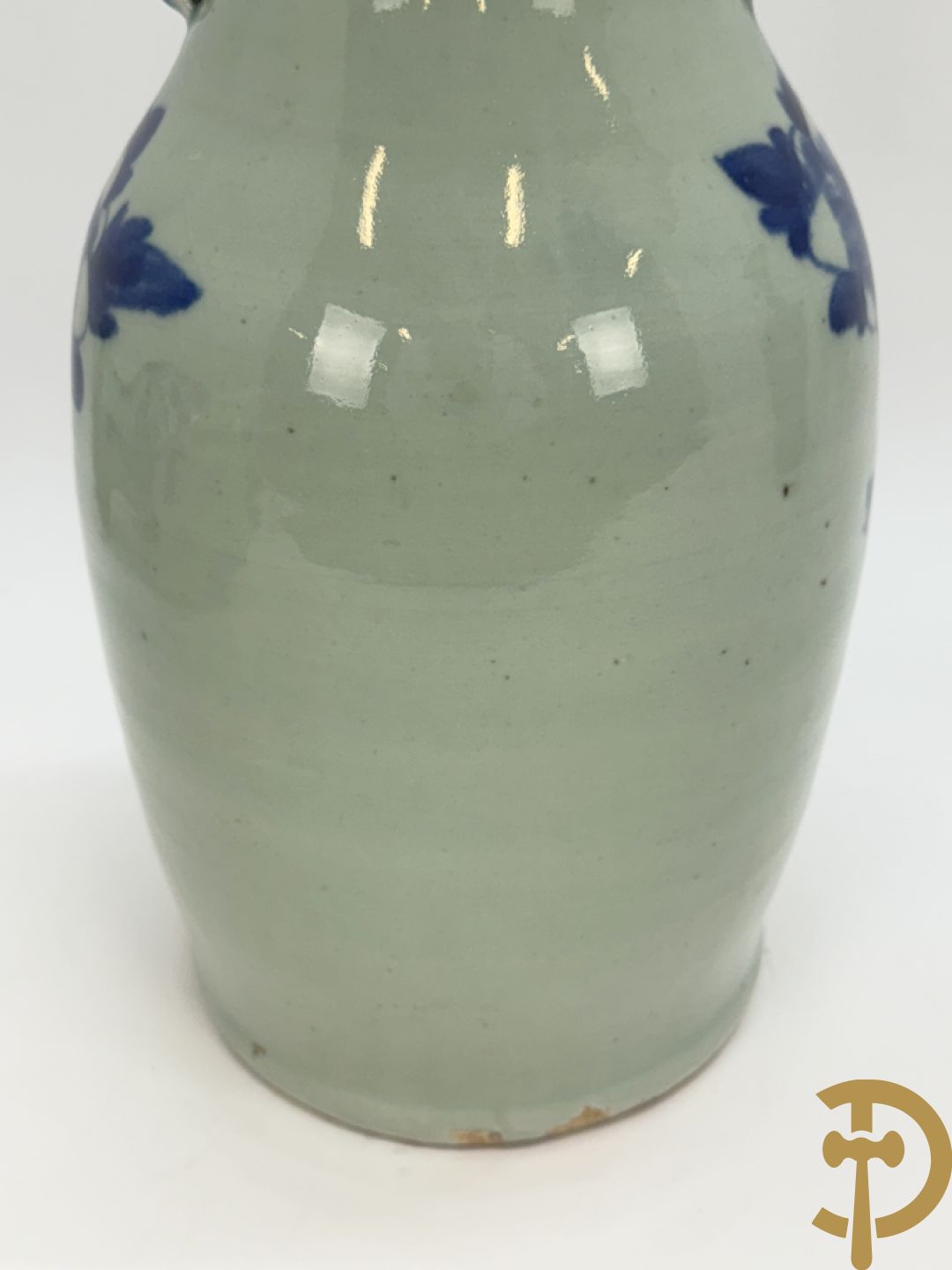 Paar Chinese porseleinen blauw/wit vazen met bloemendecor