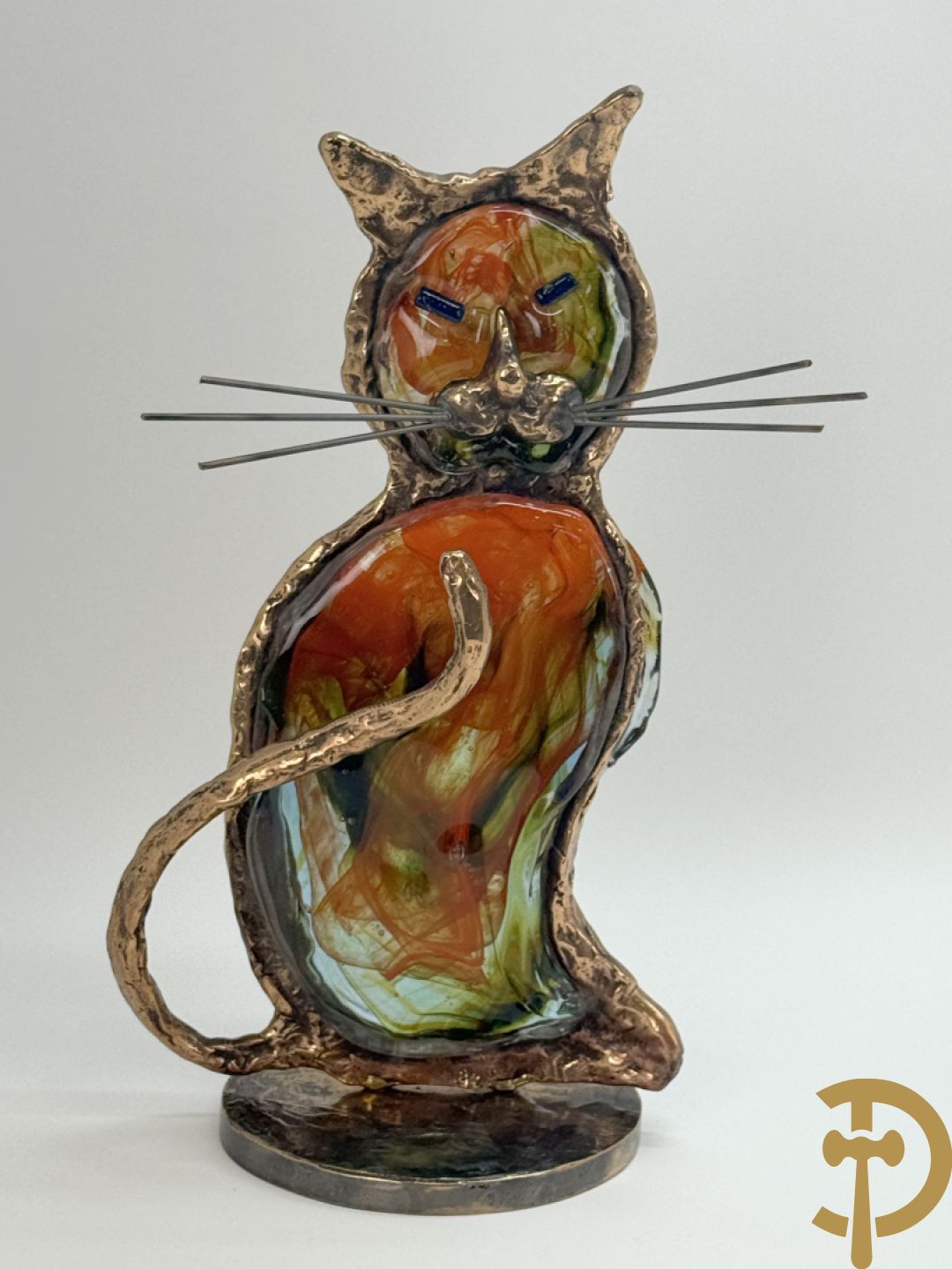 LOHE getekend - Bronssculptuur van poes met glaspasta