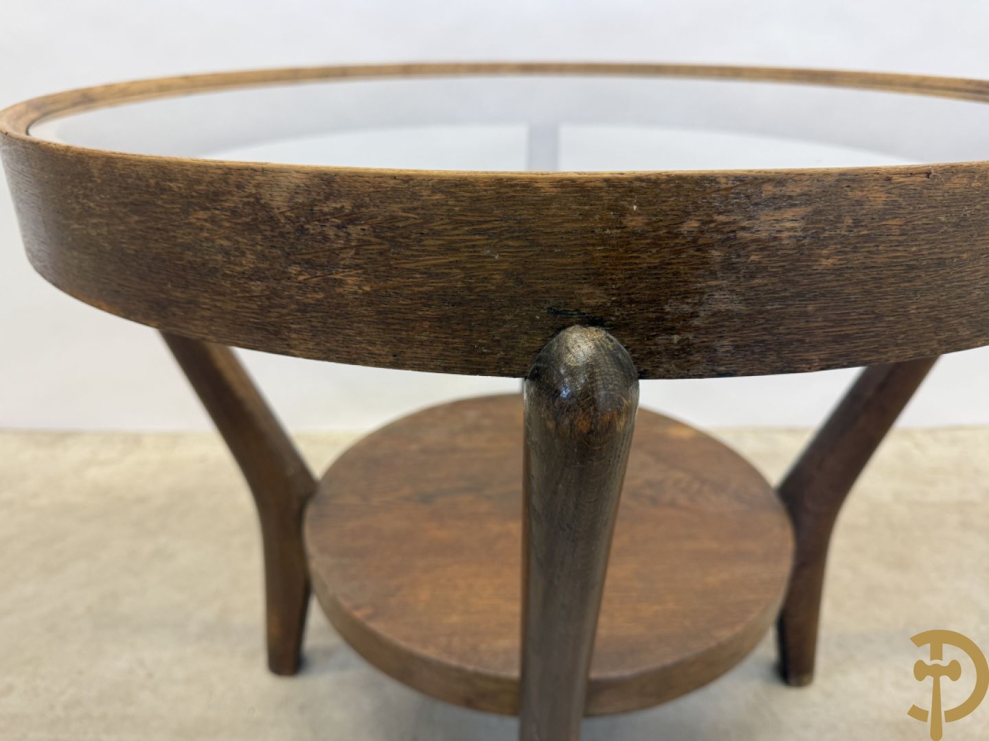 Design salontafel in gebogen gefineerd eikenhout jaren 