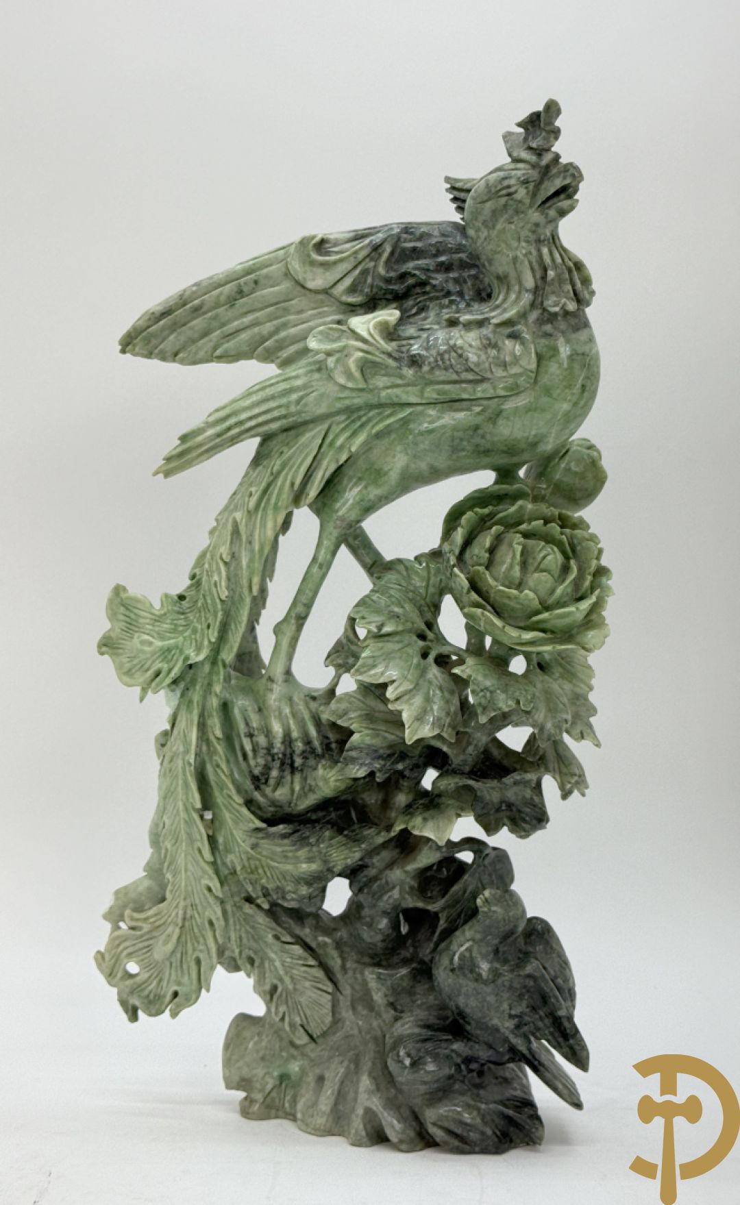 Paar Aziatische sculpturen met fenixen en pioenrozen