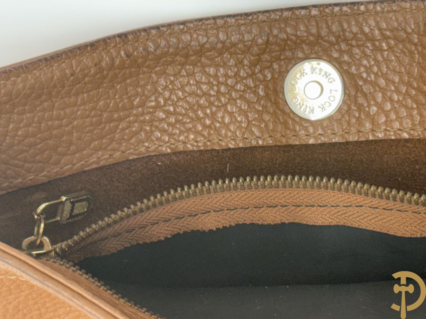 Zwarte en cognackleurige replica Delvaux handtassen
