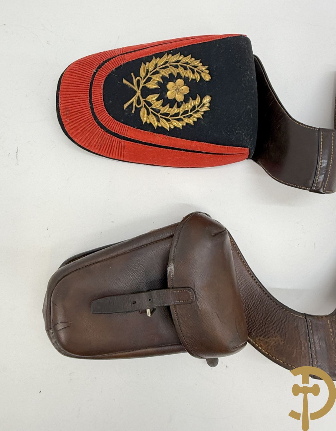 Lederen tassen voor paardenzadel, Japans, vroeg 20e