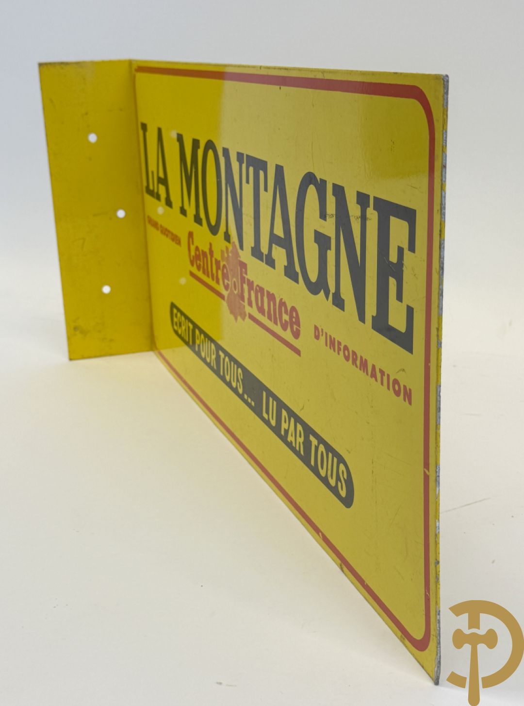 Metalen beschilderd reclamepaneel La Montagne, double face