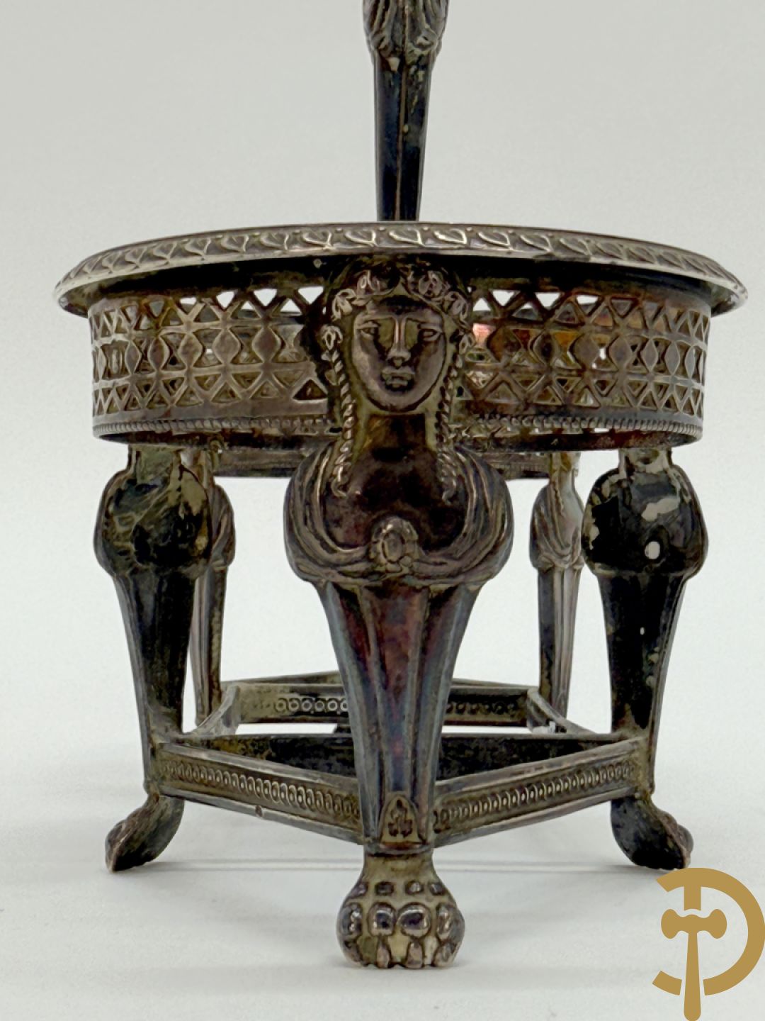Drie massief zilveren Empire houders, gemerkt AM monogram