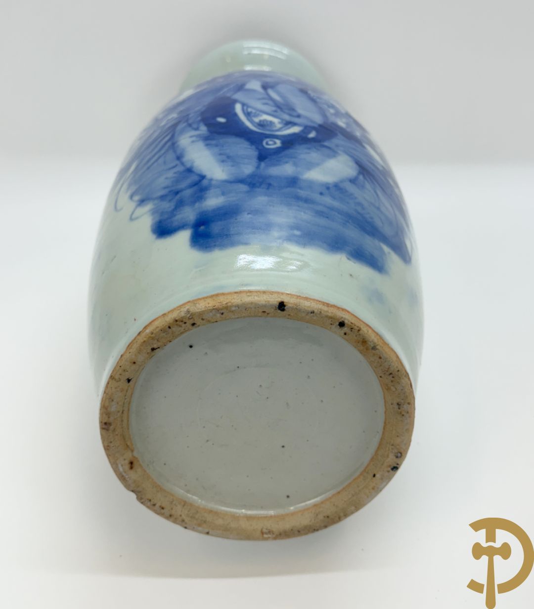 Chinese porseleinen vaas met blauw/wit fenix en bloemendecor