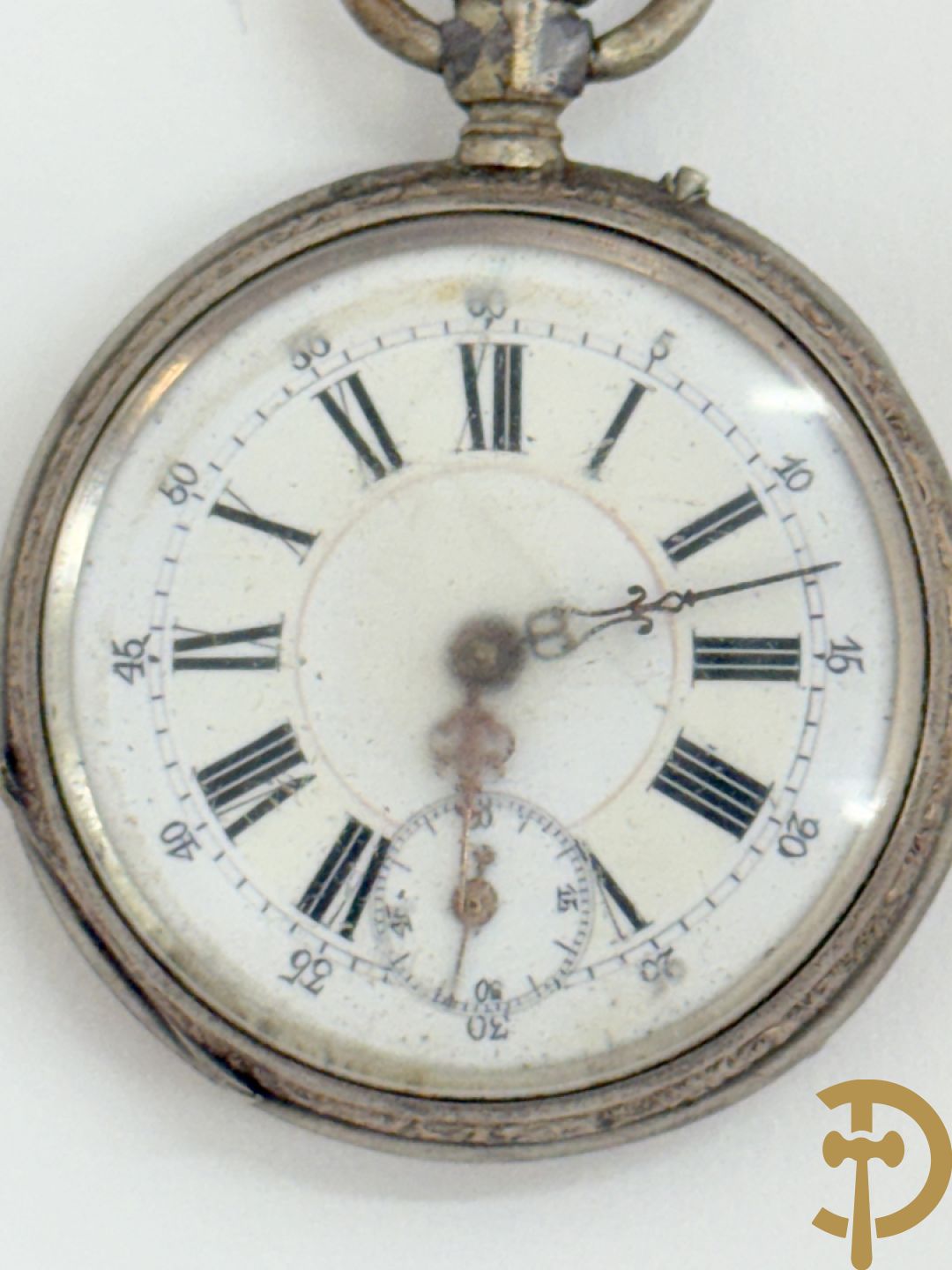Vier 19e zakhorloges met Romeinse cijfers w.o. zilver + 2 zakhorlogekettingen