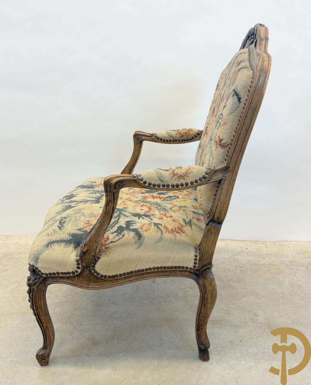 Gemonochromeerde Louis XVI armzetel + Louis XV armzetel met petit points