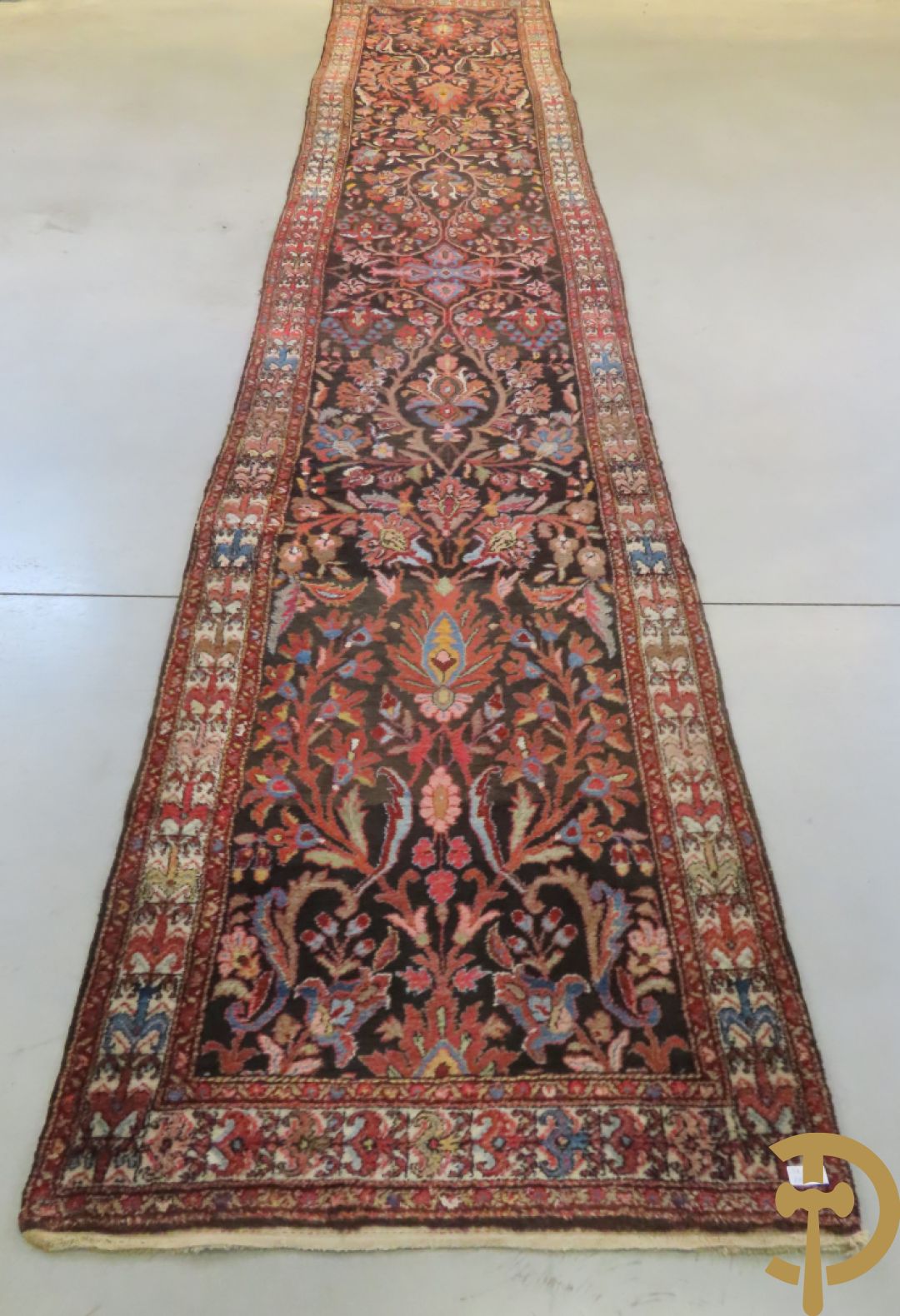 Oosterse handgeknoopte lange loper met bloemendecor