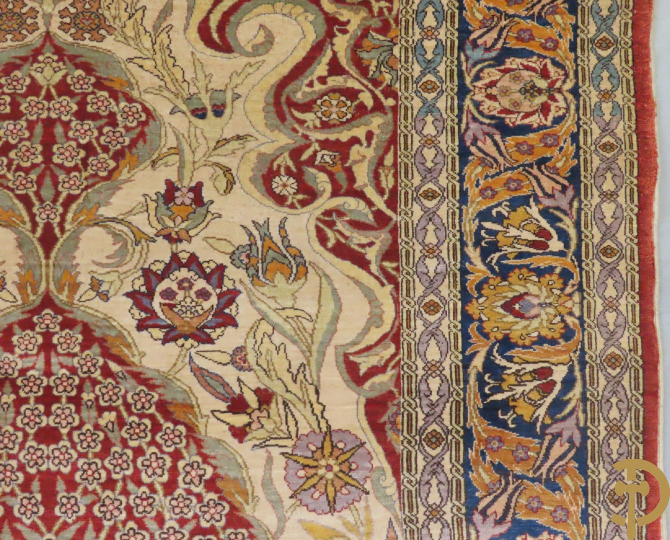 Oosters handgeknoopt tapijt met florale motieven Hereke