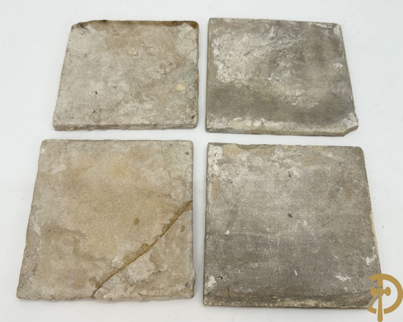Lot 18e faience tegeltjes w..o. Delfts en Vlaams + Delftse potiche