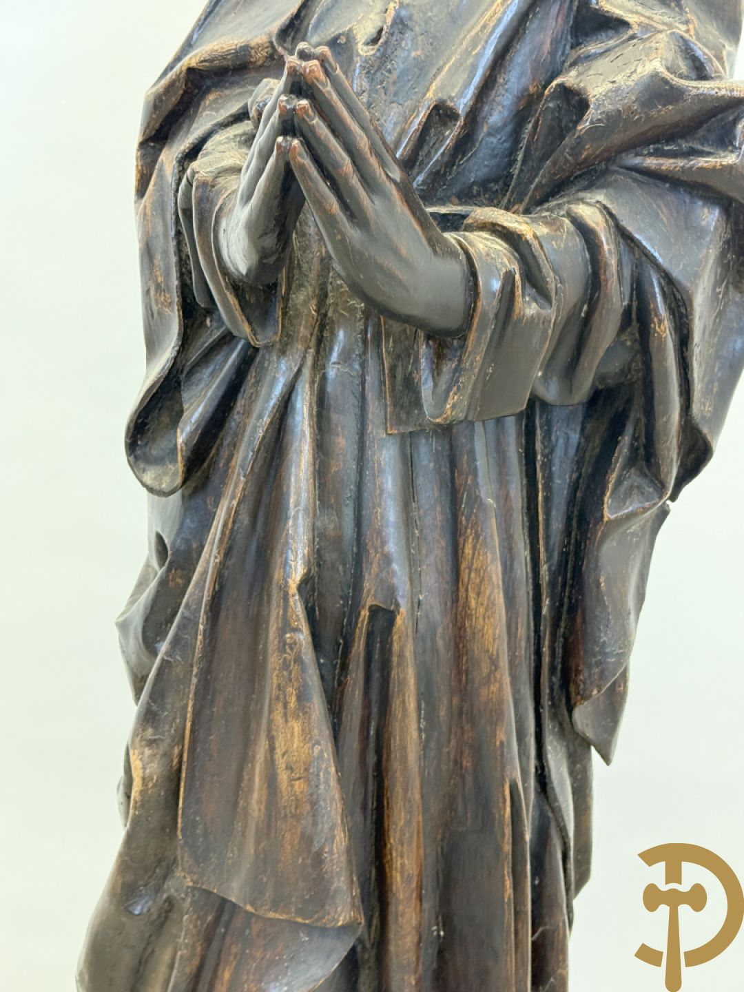 Vlaamse houtsculptuur van apostel, 18e