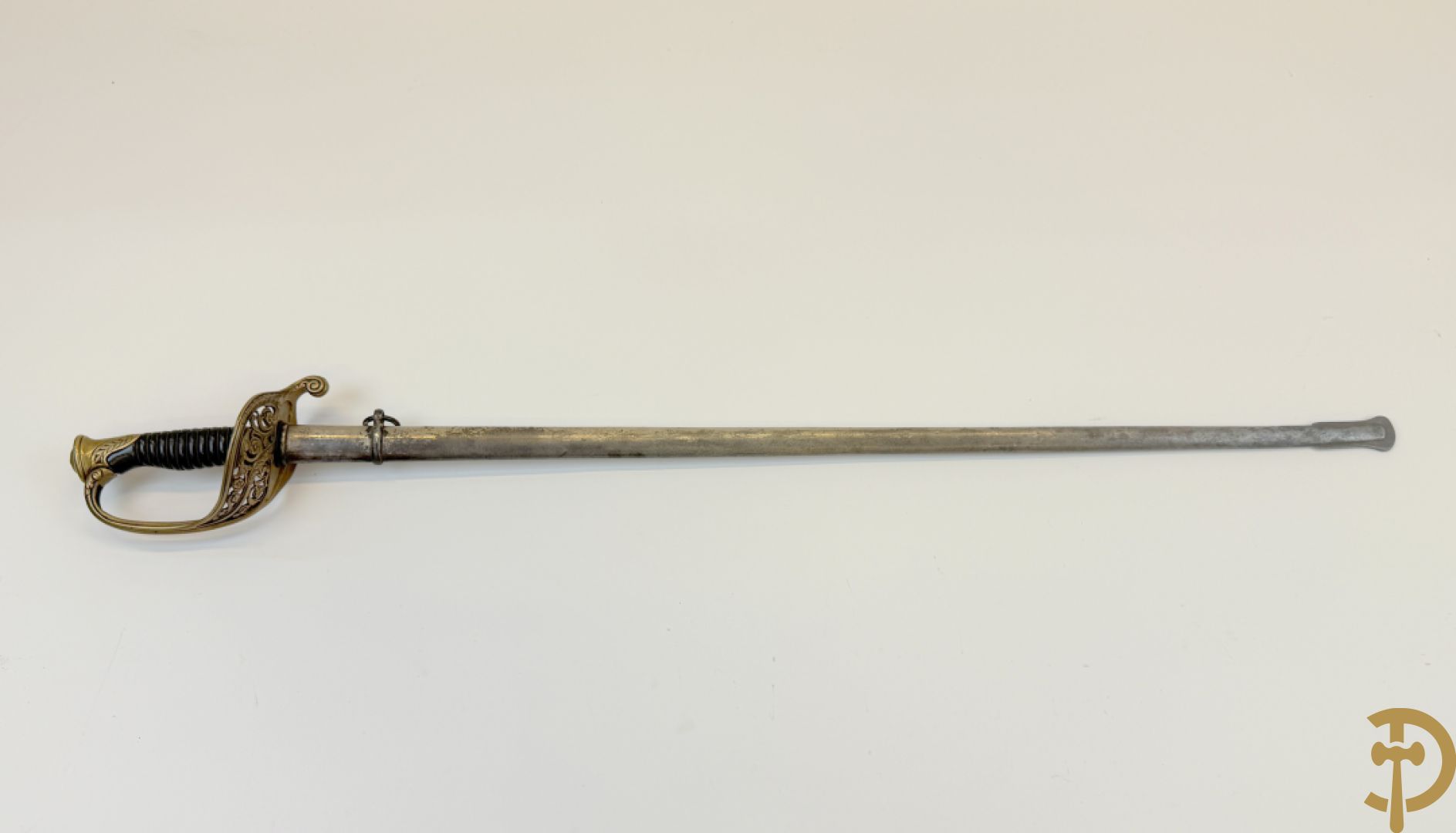 Franse officierssabel infanterie met schede