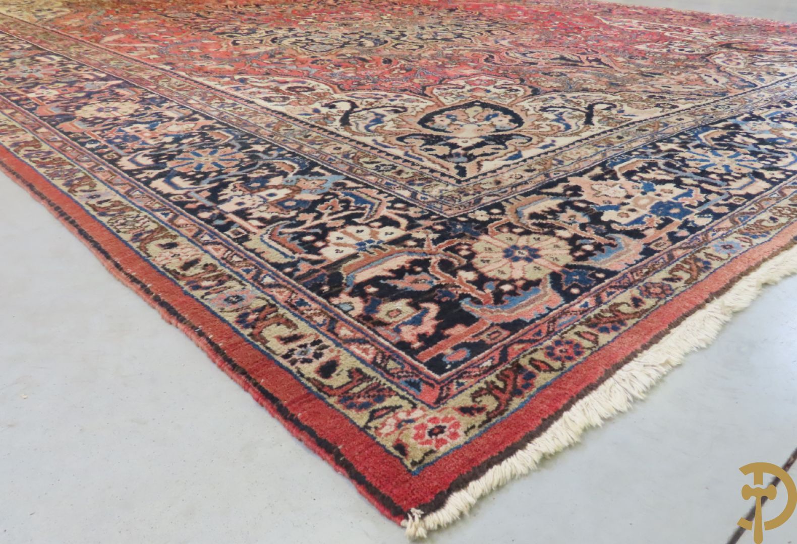 Oosters handgeknoopt tapijt Heriz met bloemenmotieven