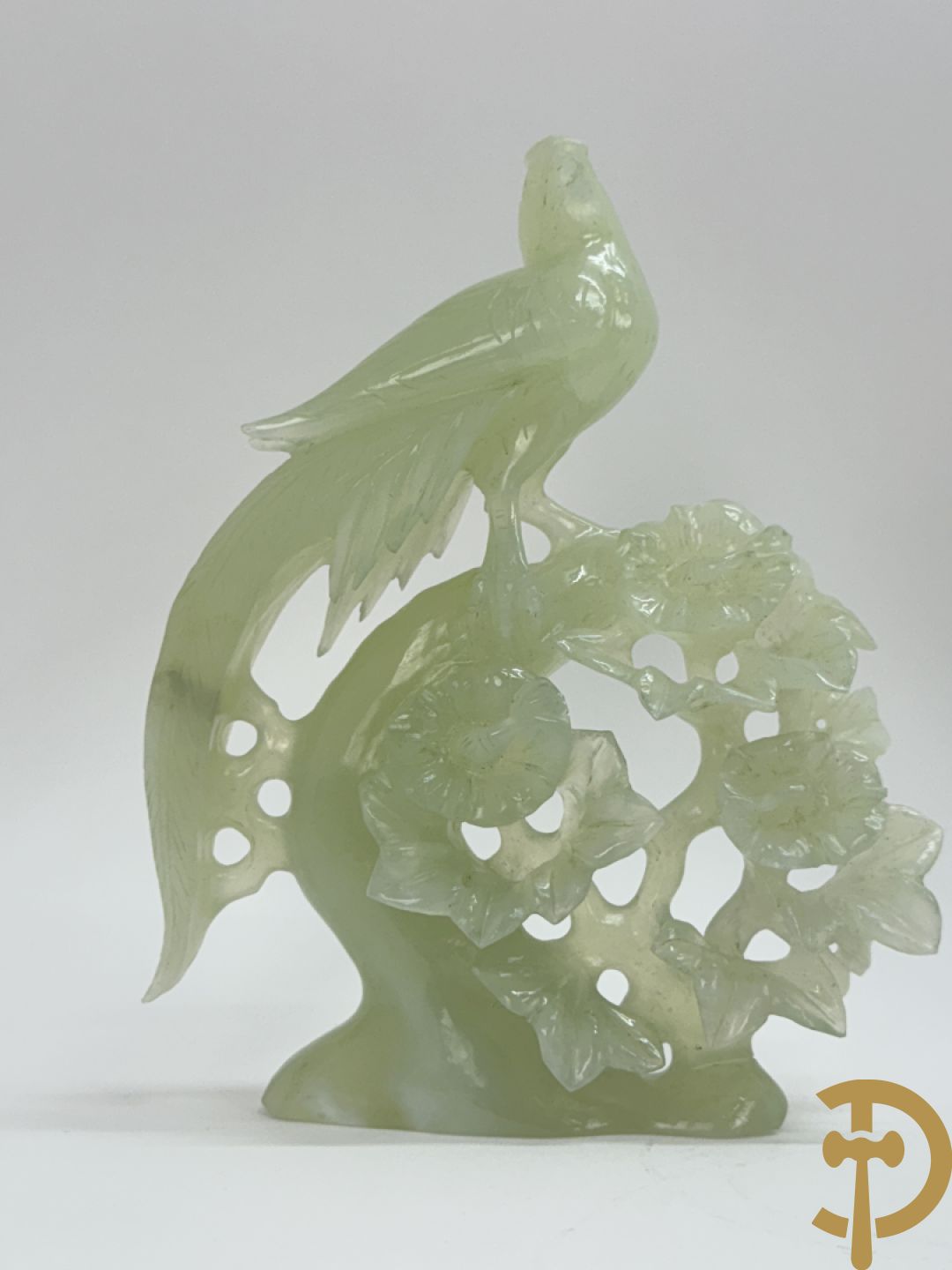 Jadeiet sculptuur van boom met vogels + koppel vogels op bloemen in jadeiet + 2 vogels op tak in jadeiet