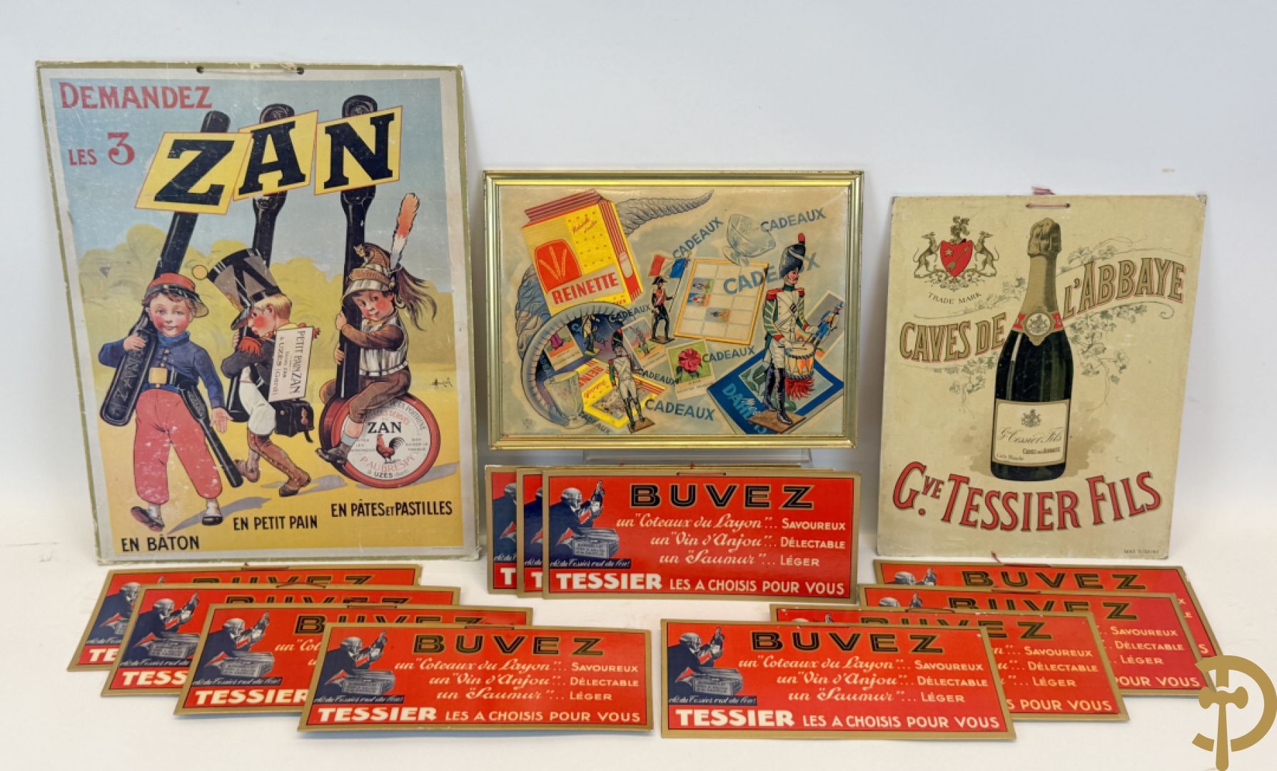 Lot kartonnen publiciteitsmateriaal o.a. Zan door Bernard Carant/Paris, G.ve Tessier Fils door Max Sidaine en Biscottes Reinette