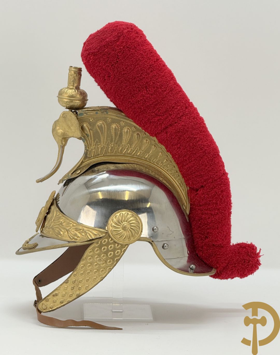 Metalen helm van de Republikeinse garde van de Ivoorkust