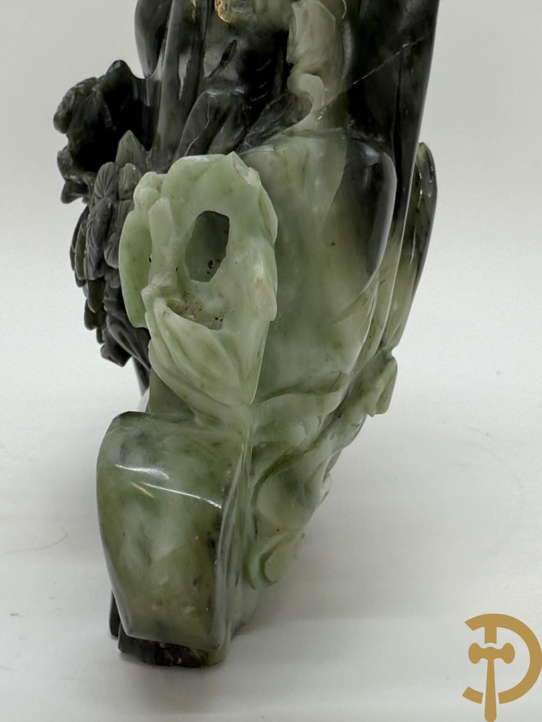 Aziatische sculptuur in jadeiet 