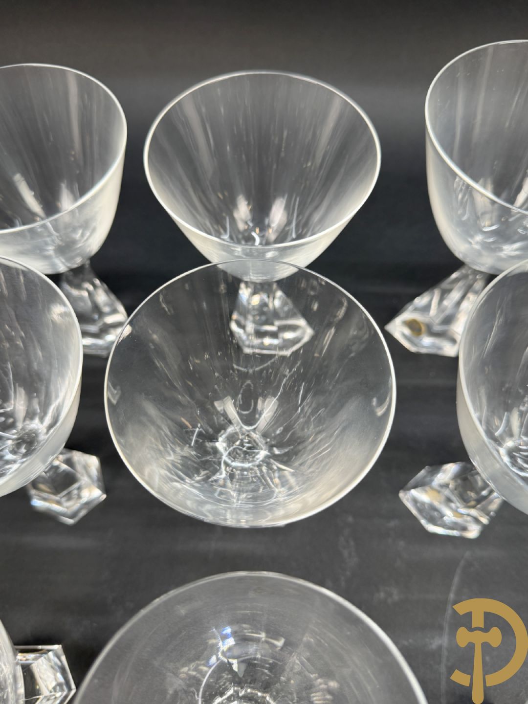 Kristallen glasservies Peill, bestaande uit 11 rode wijnglazen, 11 witte wijnglazen, 12 waterglazen en 11 champagne glazen
