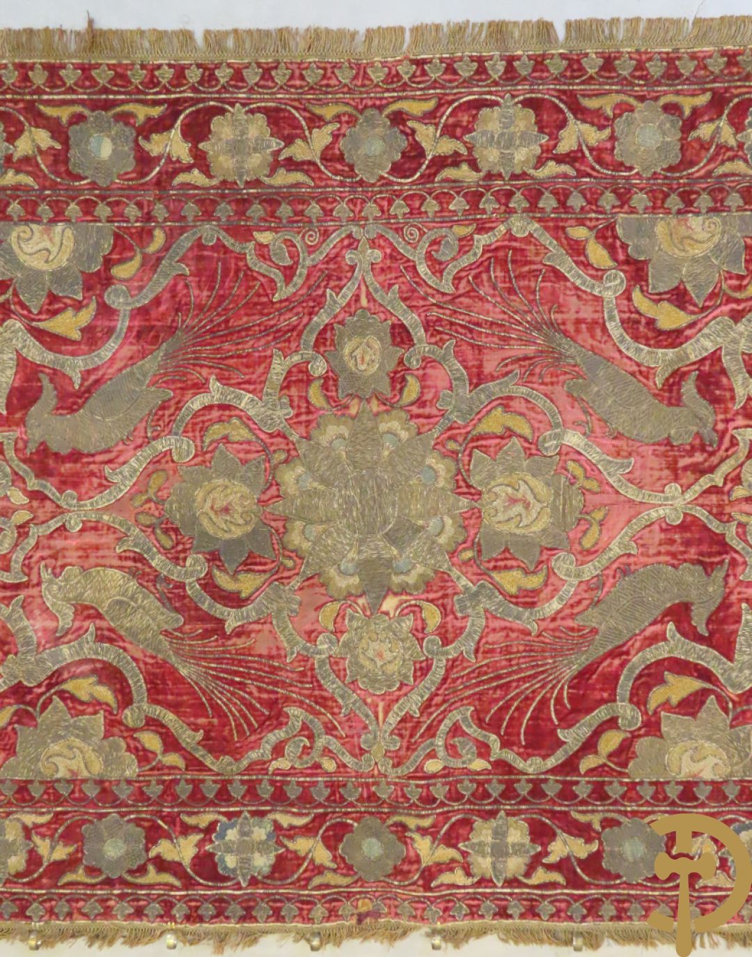 Vroege 19e tapisserie met brocaat van korenaren, paradijsvogels en bloemenmotieven