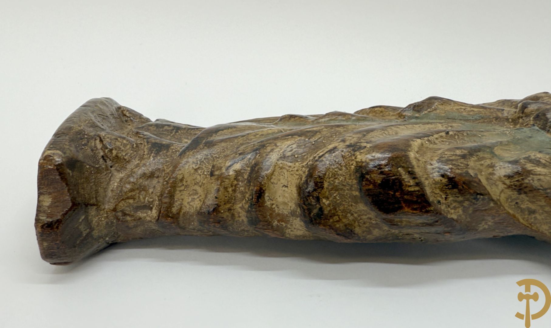 Houtgesculpteerde en vergulde Madonna met kind + gepolychromeerde houten Christusfiguur