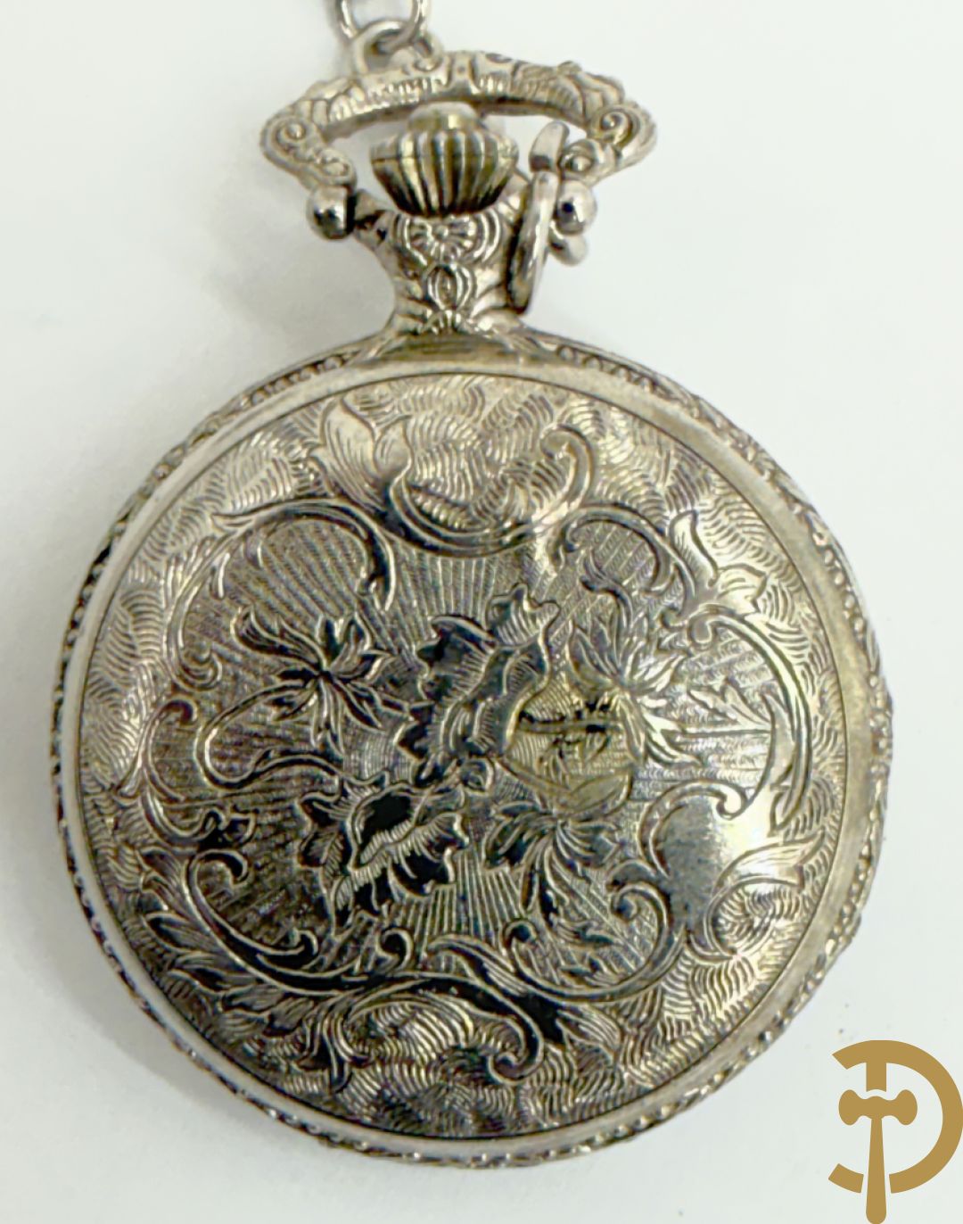 2 zakhorloges Roskpf + zakhorloge met jachtmotieven + zakhorlogehanger + 2 zakhorlogekasten + chrono (na te zien) + zakhorloge Bacschmed