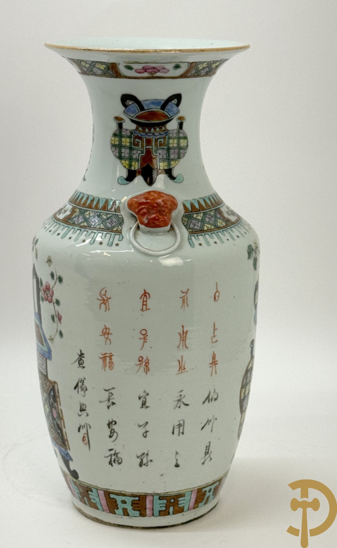 Chinese porseleinen vaas met decor van bloemen in bloemenvaas