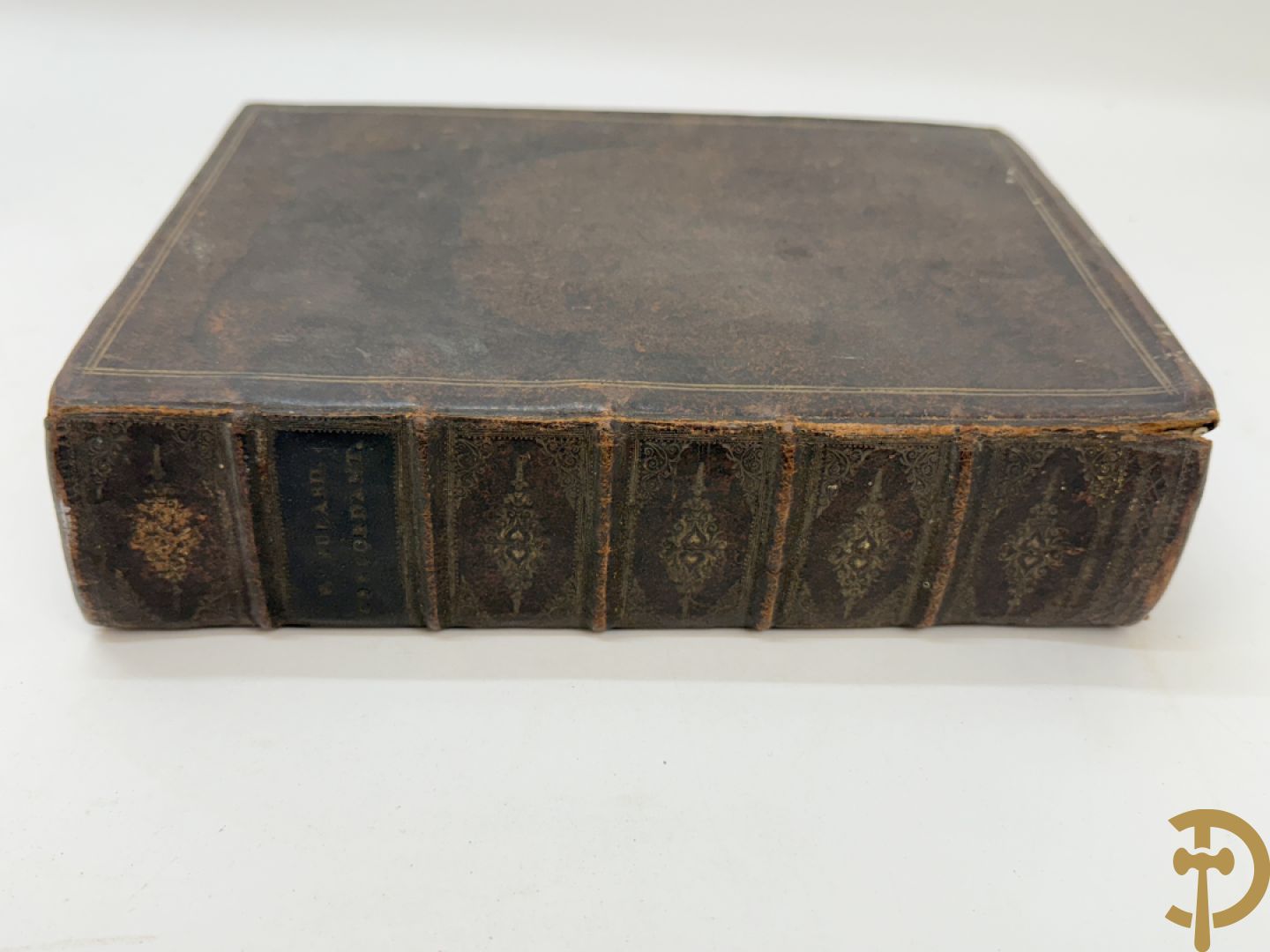 Reeks oude theologische boeken met lederen kaft 17e-18e w.o. Moralis Christiana, Missale Romanum  en Bibliorum Concordantia