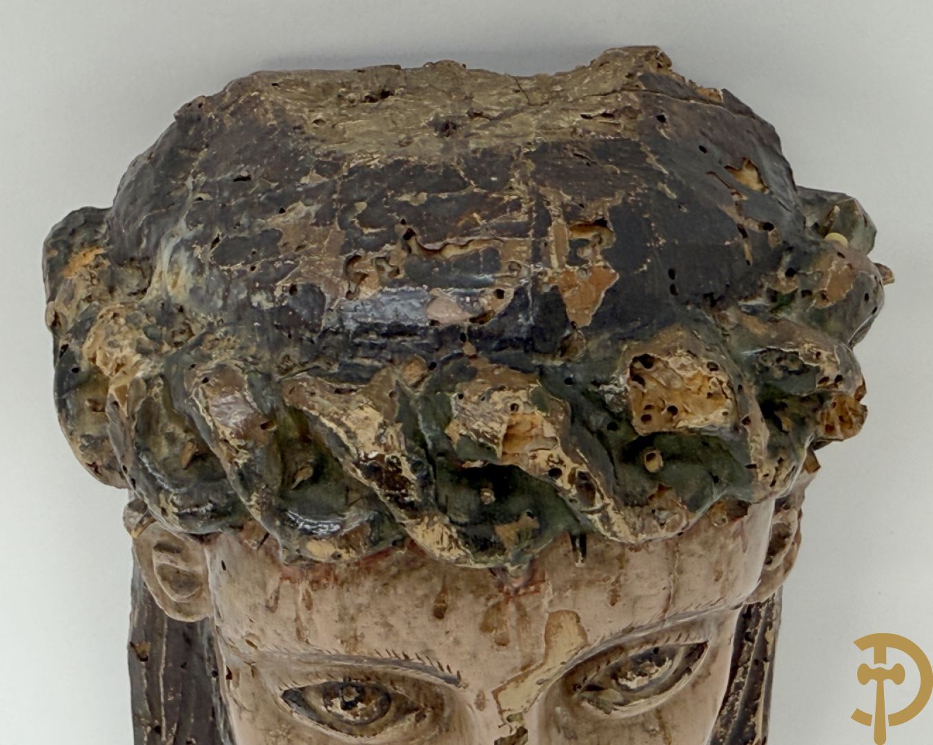 Gepolychromeerde houtsculptuur van Christushoofd
