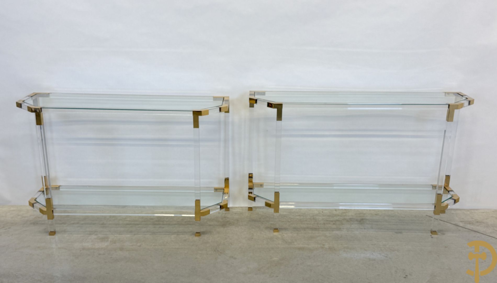 Twee plexi wandtafels met koperen ornamenten, jaren 