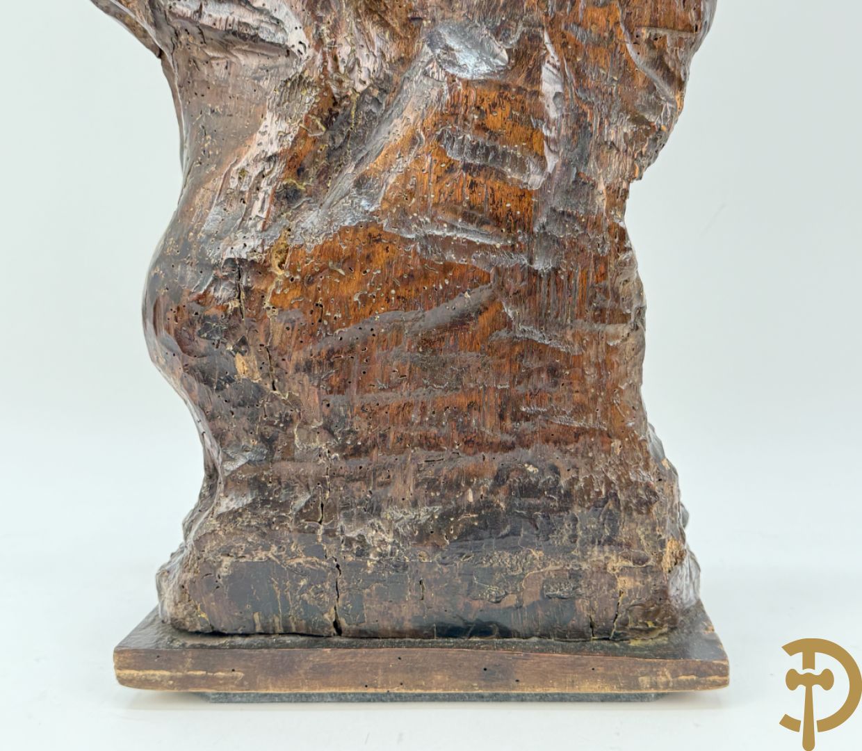 Houtgesculpteerde antieke religieuse voorstelling van evangelist, 18e