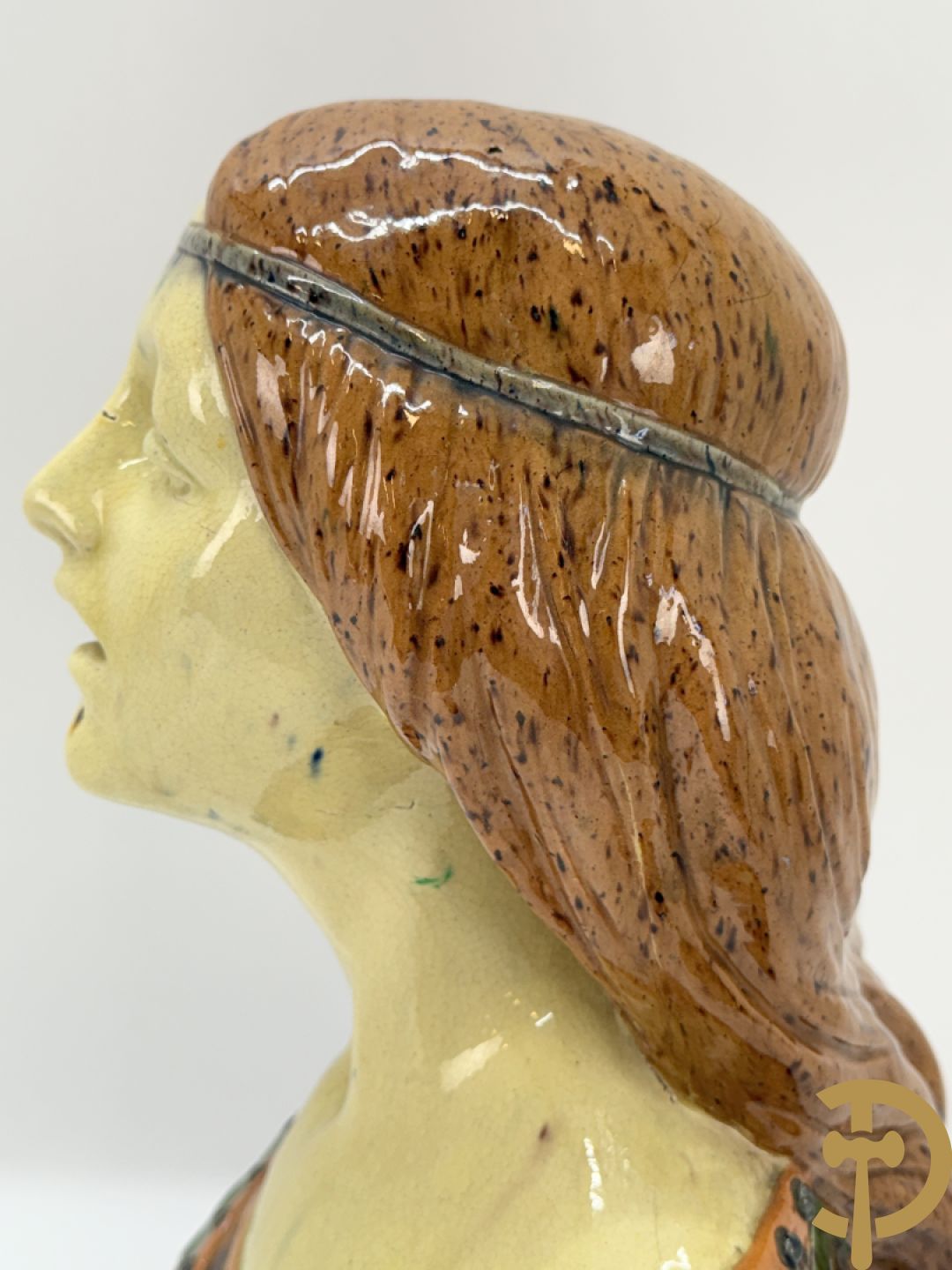 Vlaamse meerkleurige aardewerken Art Nouveau  buste Sint Cecilia