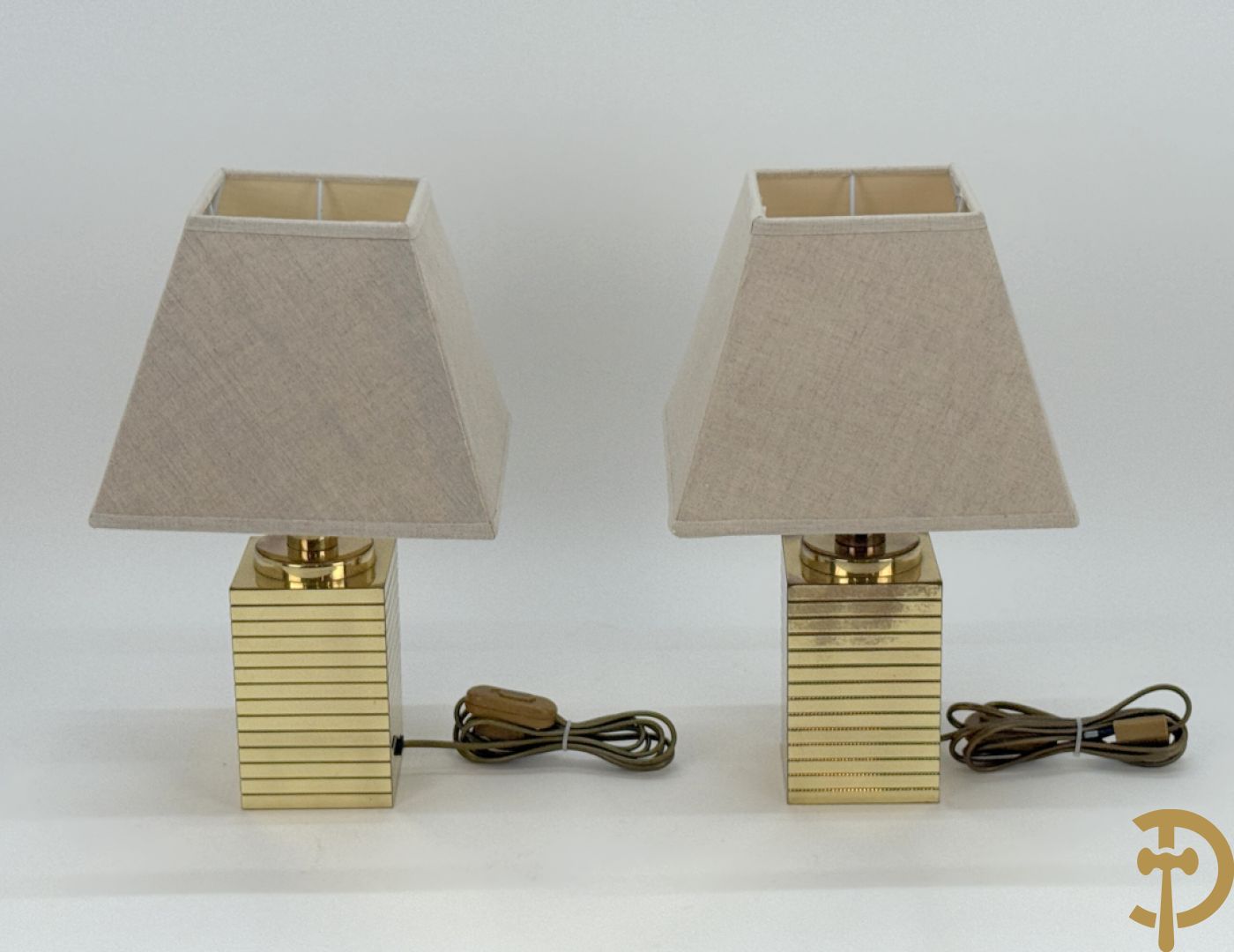 Paar vintage lampadaires op koperen voet