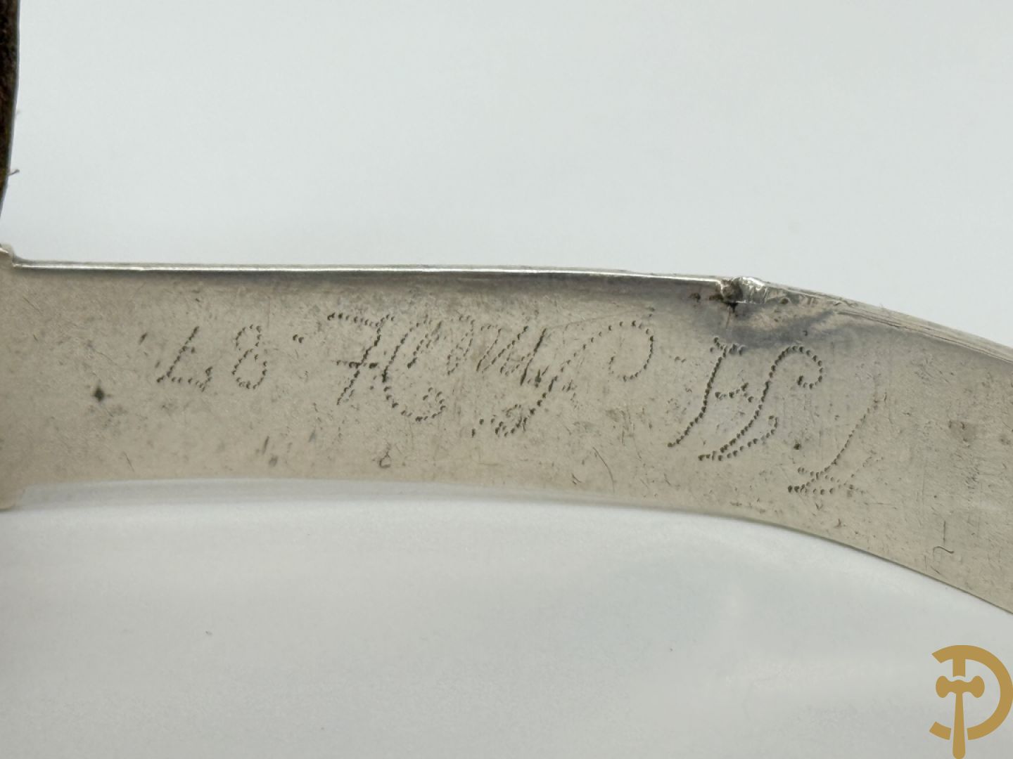 Paar laat 18e Deense massief zilveren sporen met leder, gegraveerd met naam en 1787, Assay master Christoffer Fabritius
