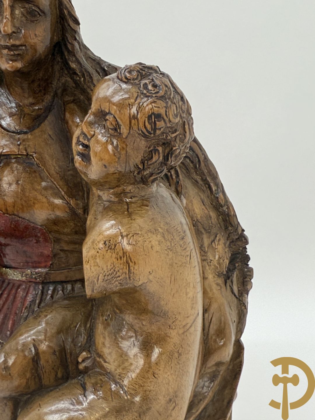 Houtsculptuur Madonna met kind