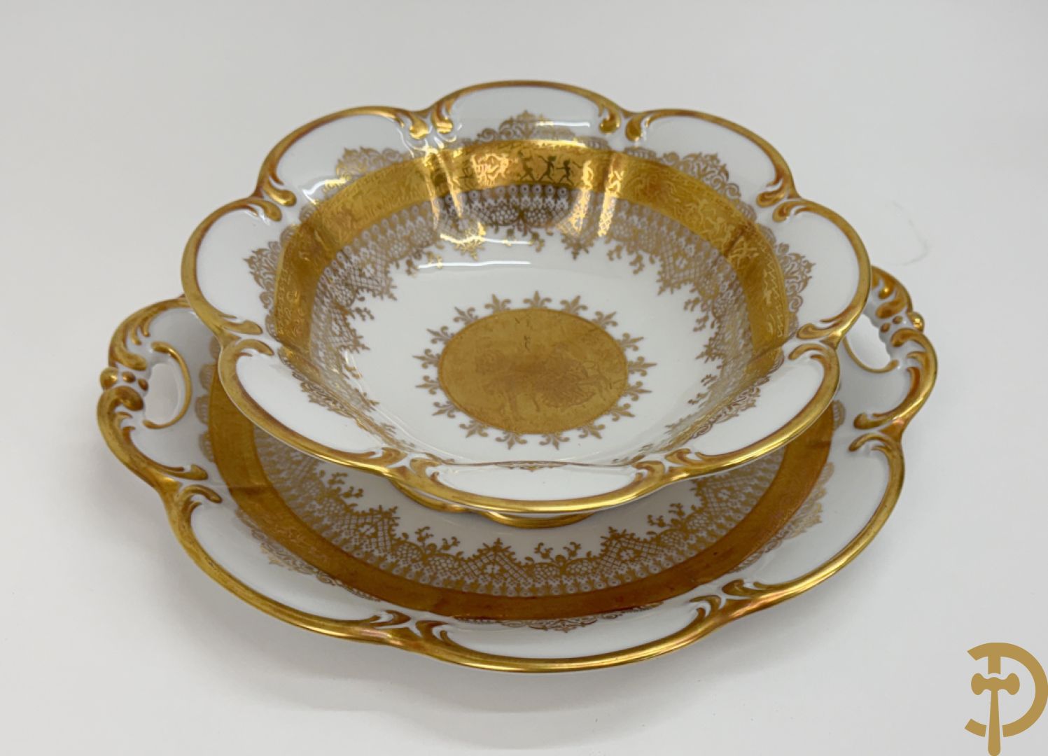 DW Porzellan coupe met schaal (2x), schotel + taartschep met schotel in doos, met verguld decor
