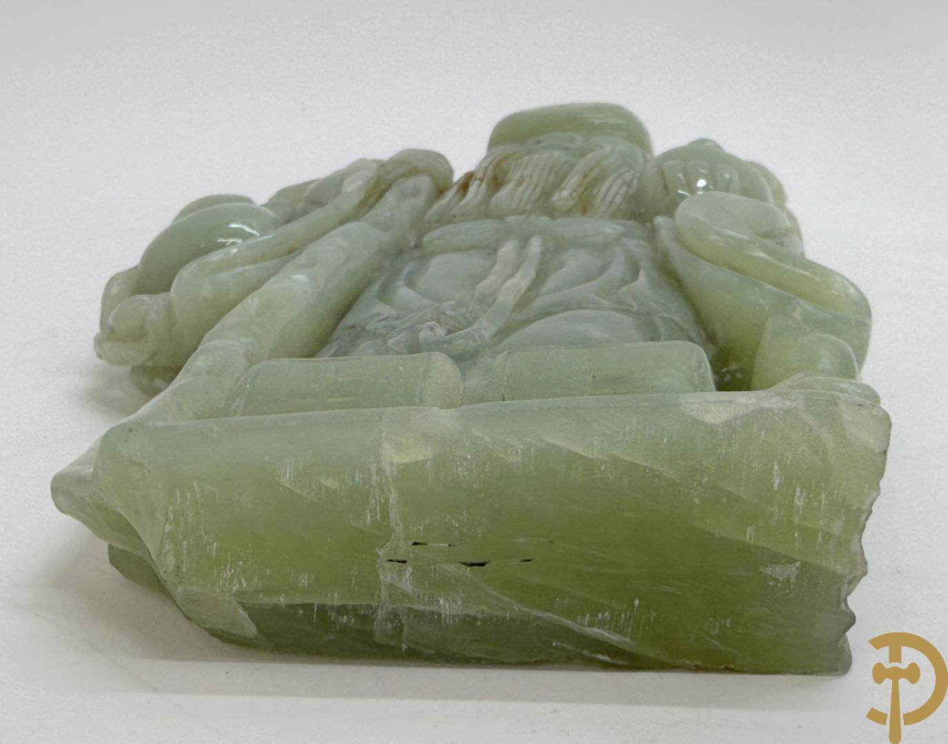Drie Boedhistische handgesculpteerde stenen wijsgeren in jadeiet en speksteen