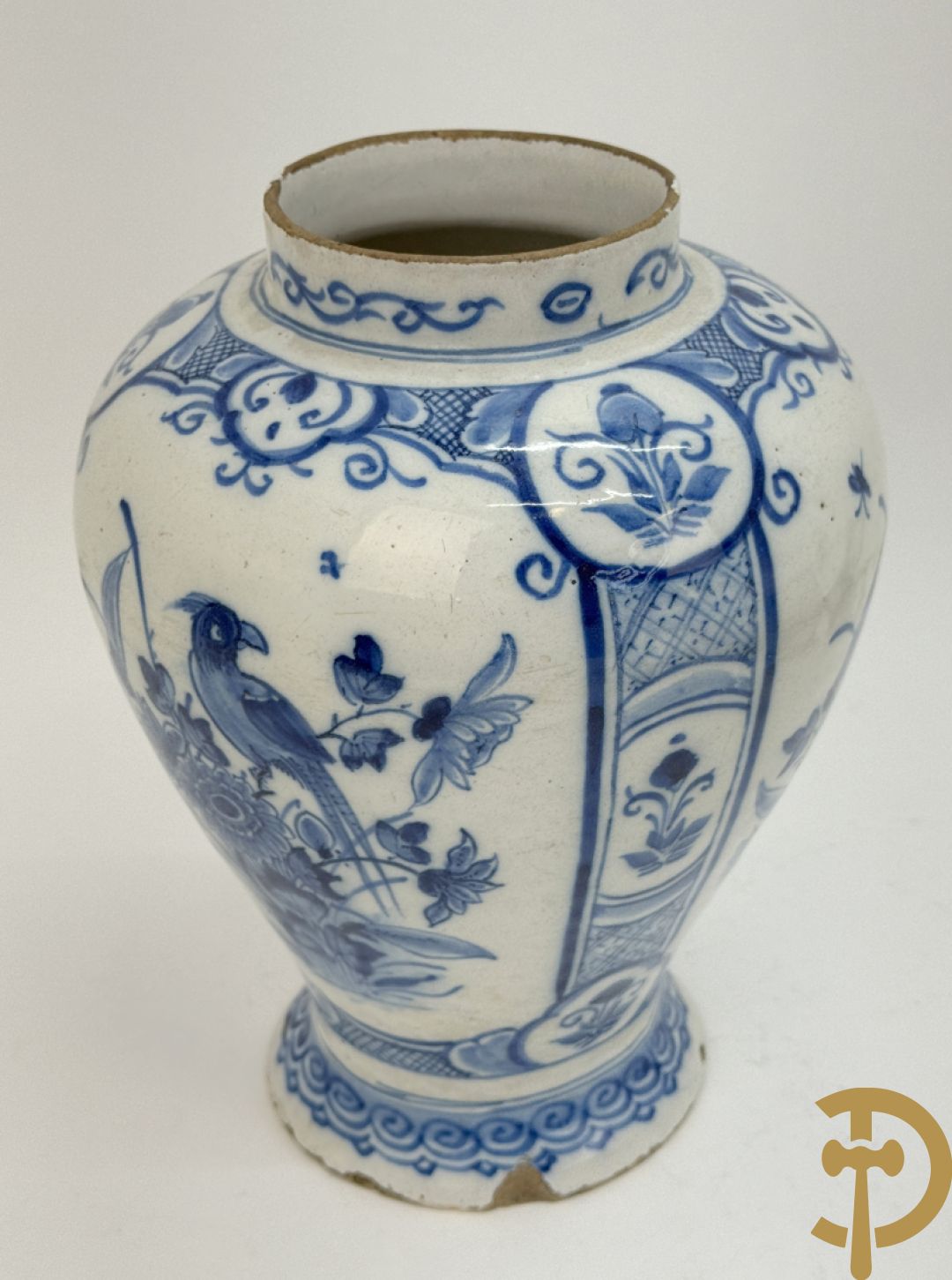 Lot 18e faience tegeltjes w..o. Delfts en Vlaams + Delftse potiche
