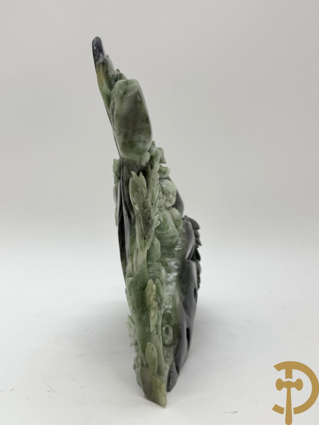 Aziatische sculptuur in jadeiet 