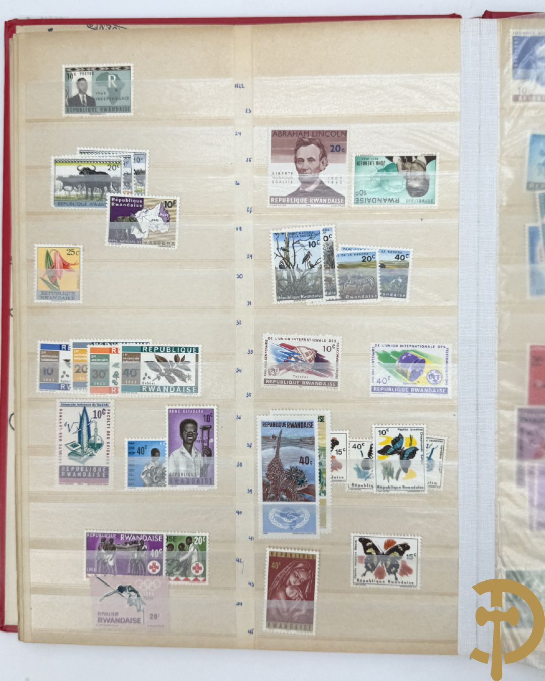 10 postzegelalbums van o.a. Duitsland, Congo, België, ... - Heel divers met veel zeldzame zegels