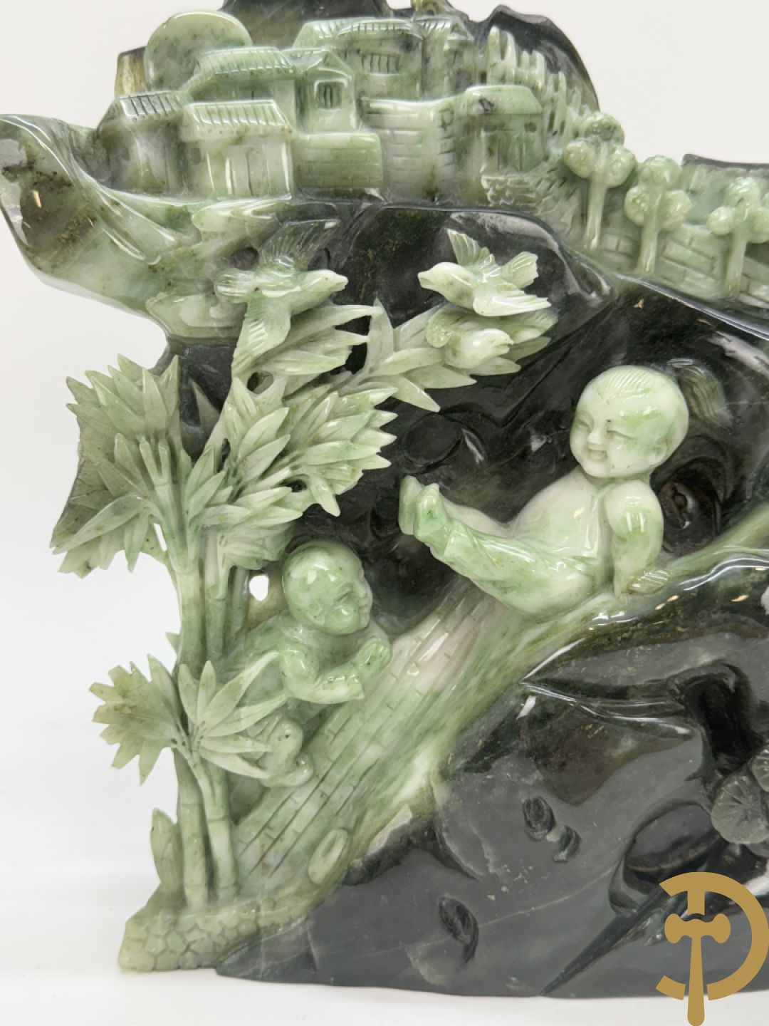 Aziatische sculptuur in jadeiet 