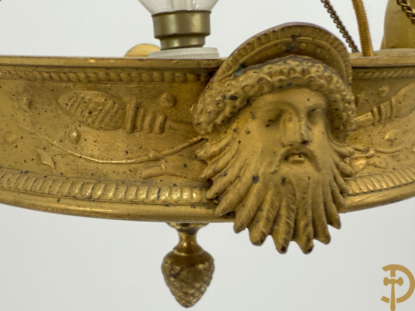 Vuurverguld bronzen hall lantaarntje met zittende cupido