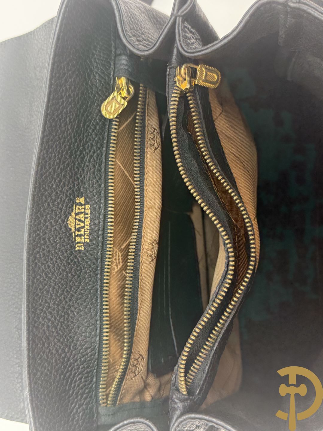 Zwarte en cognackleurige replica Delvaux handtassen