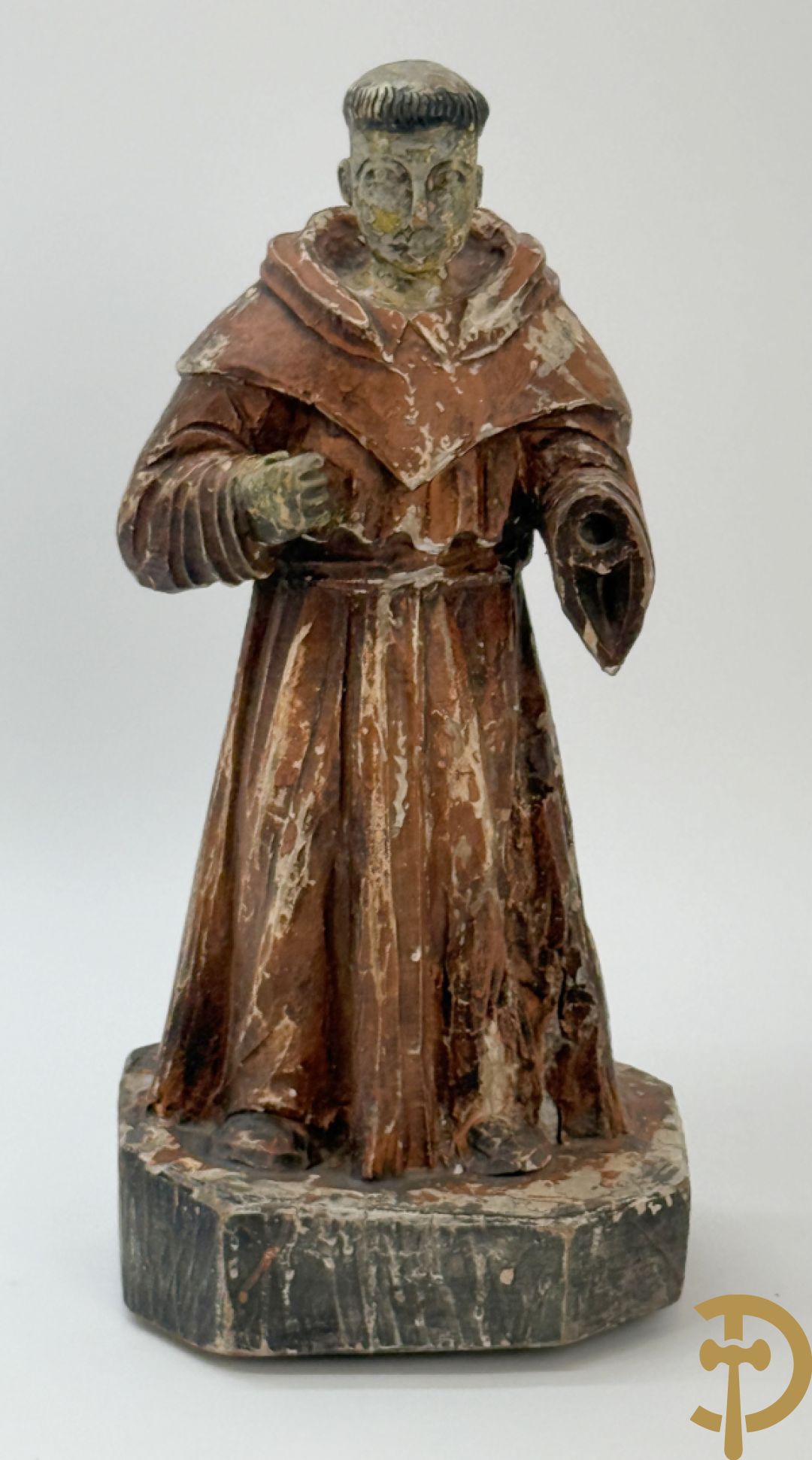 Volkse houtsculptuur van Sint Antonius